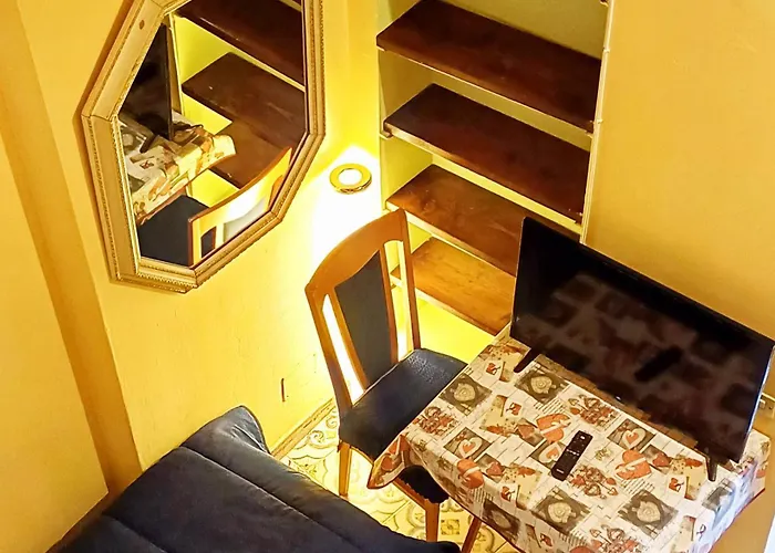Goldencube Guest House
